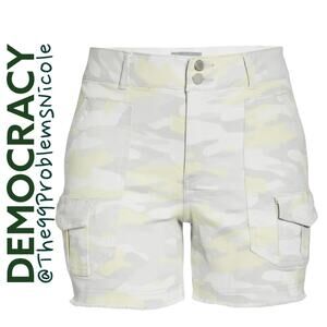 Democracy Camoflauge Print Cargo Shorts in Lemon Gray